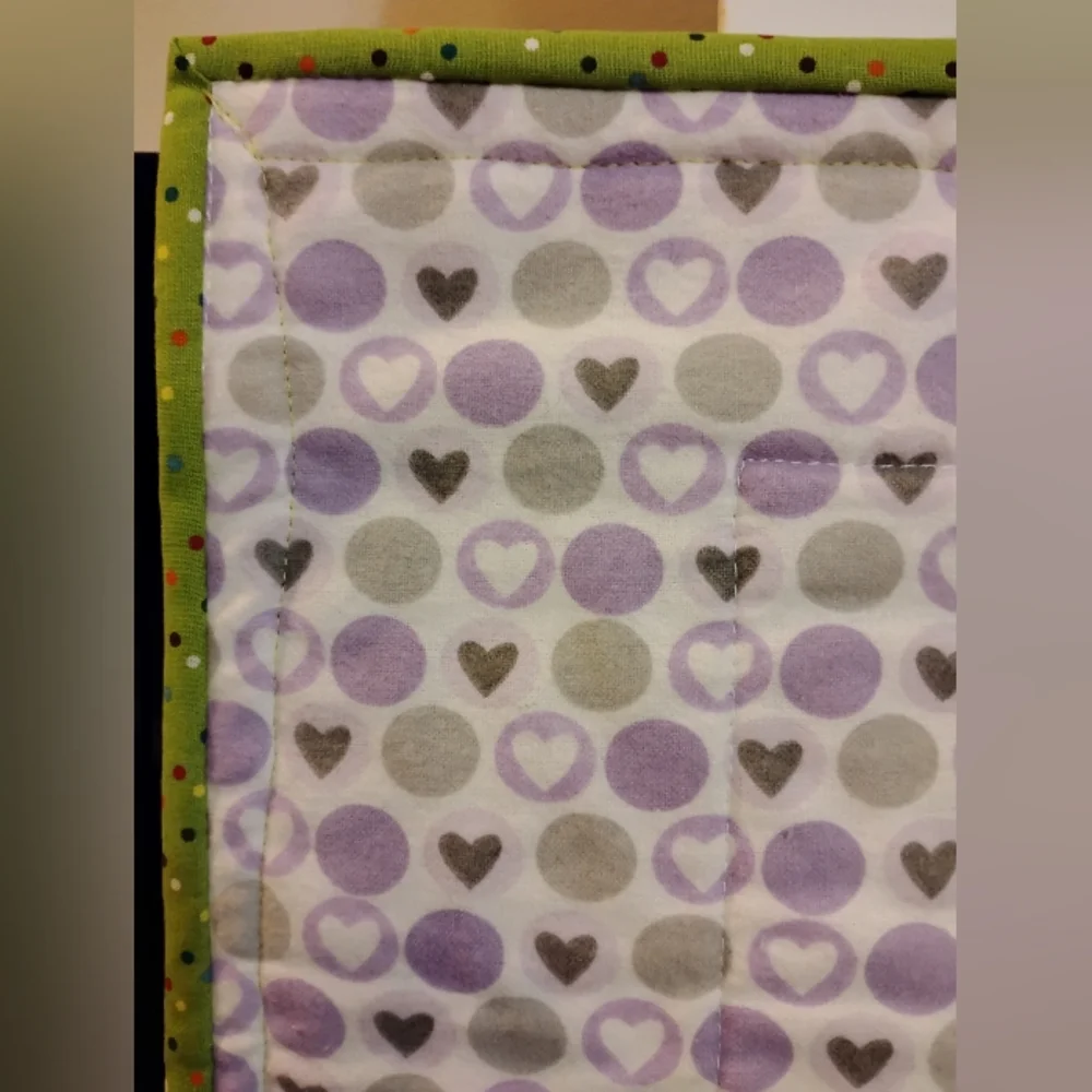 Floral Patchwork Quilt Cream & White with Green Border Baby Blanket 39' X 36'